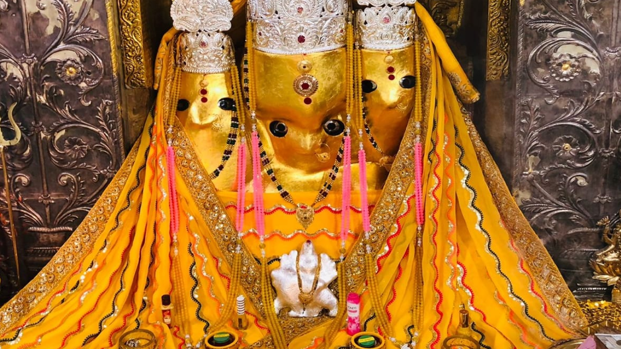 Maa Baglamukhi Sarva Siddhi Karya Tantra Yukta Yagya and Siddha Peeth Aarti 